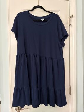crown & ivy Navy Short Sleeve Tiered Dress